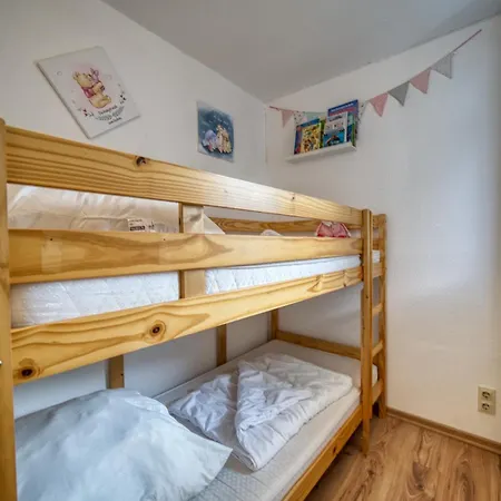 - Haus I, App 0i0806 *